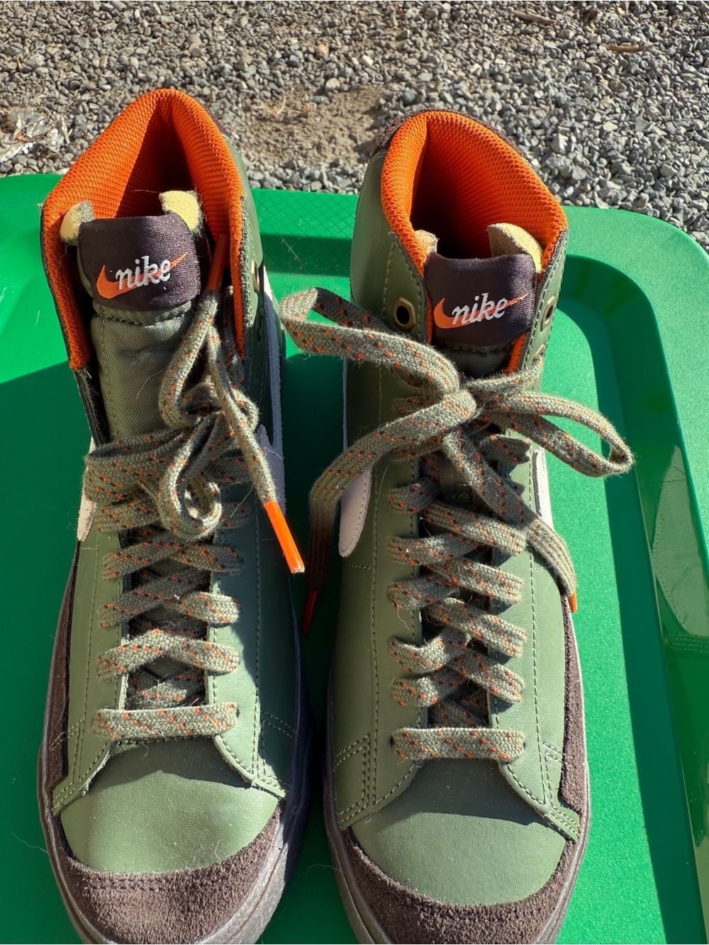 Nike Blazers Men’s Sz 9 Olive Green and Orange High-Top Mid Top Sneakers